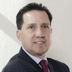 Cesar Funes 240