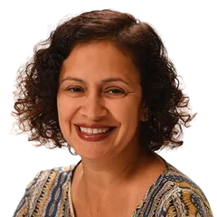 Luciana_Camargos_240_no_background-removebg-preview